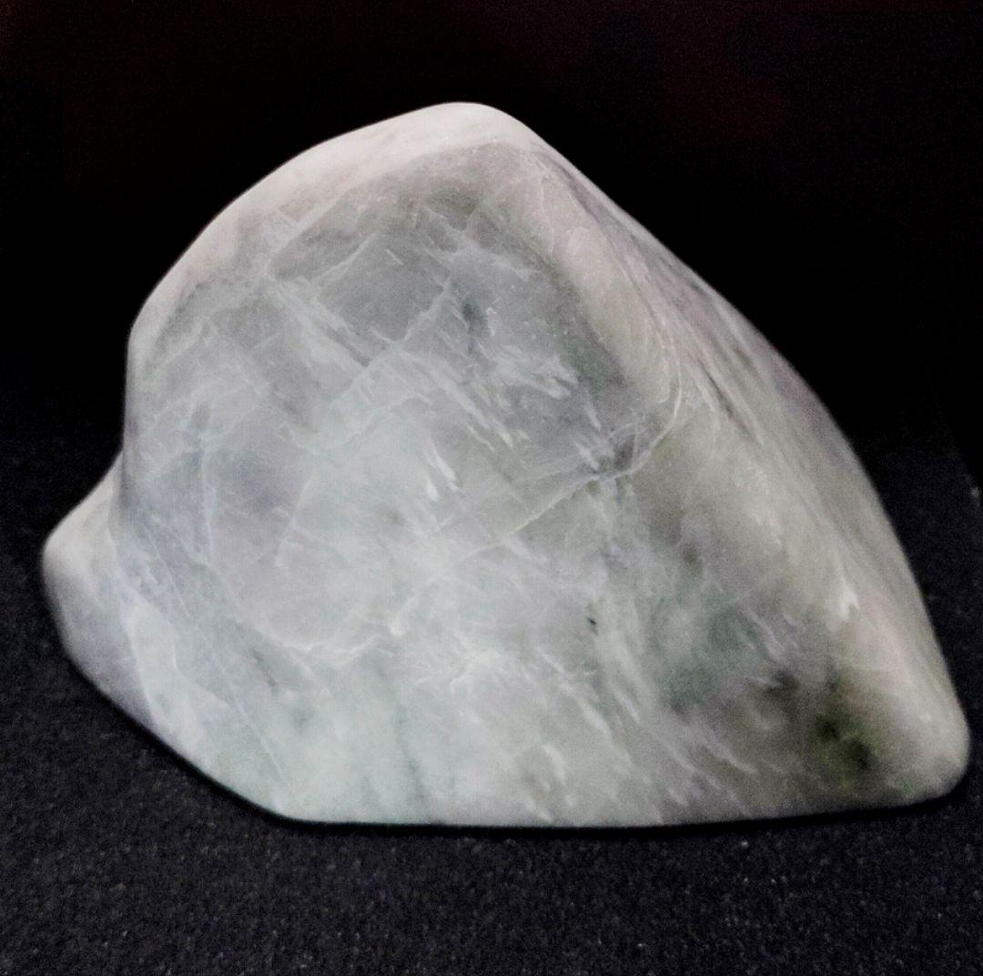 ★翡翠原石★糸魚川硬玉【姫川・磨き594ｇ】