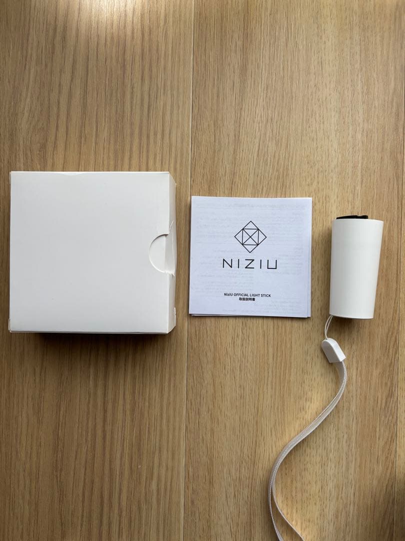 NiziU ペンライト