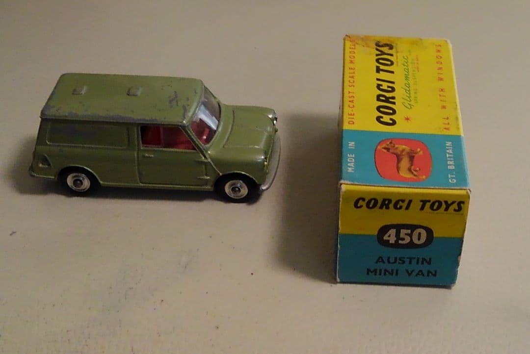 ・オースチンミニバンダイキャストミニカー