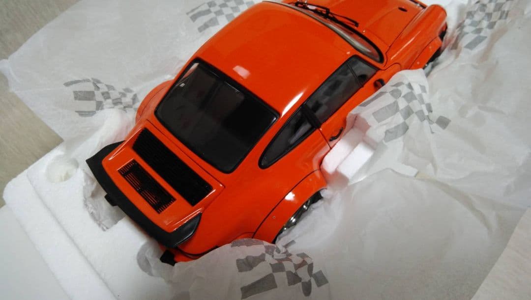 エグゾト　ポルシェ934RSR 1/18