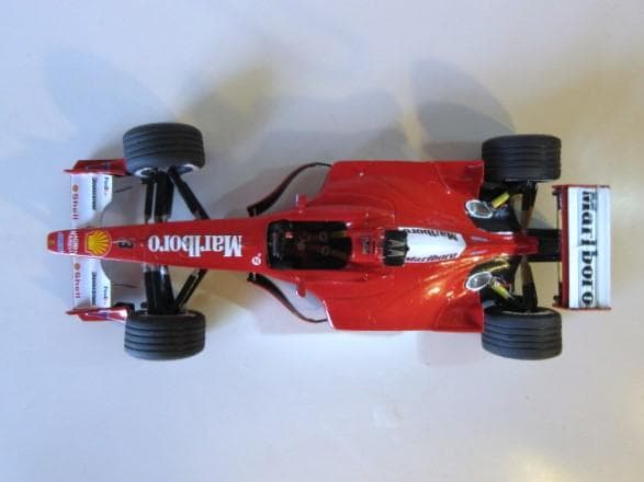 特価 TAMEO (1/24) フェラーリ F1-2001