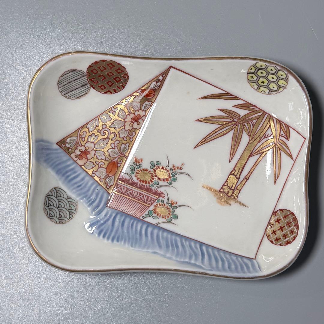 幕末〜明治期　古伊万里　色絵丸文様陽刻四方角皿　五枚　裏赤絵七宝文様　器を楽しむ
