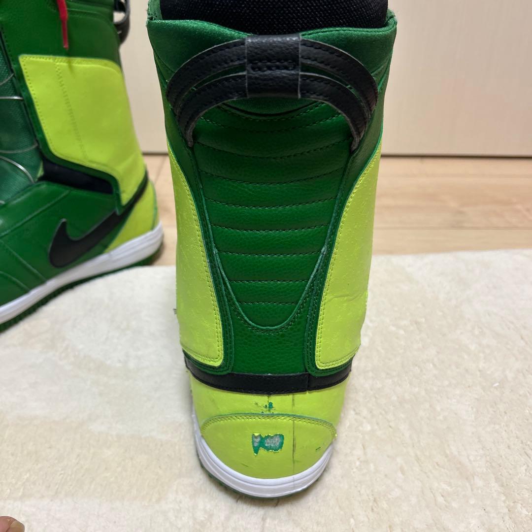 Nike スノーボードブーツ グリーン/イエロー