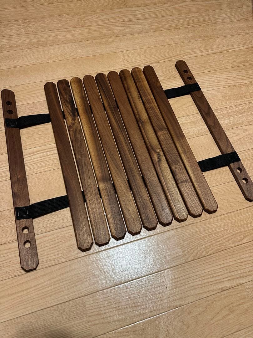 noras サイドテーブル　ウォールナット　真鍮金具