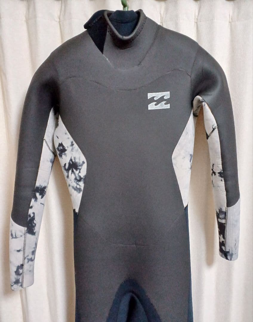 hac15　ビラボン　BILLABONG　セミドライ5×3mm 　メンズM