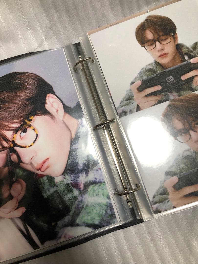 王一博 バインダー＋A4・Pカード他 リフィル50枚付 アルバム x