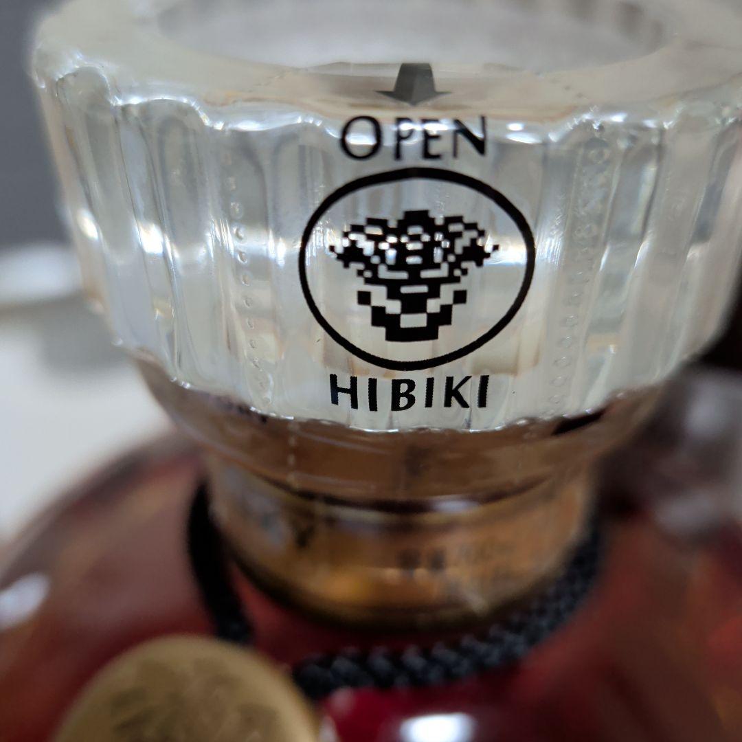 [希少]SUNTORY［響］ノンエイジ 裏ゴールド　紐ありクリスタルキャップ良品