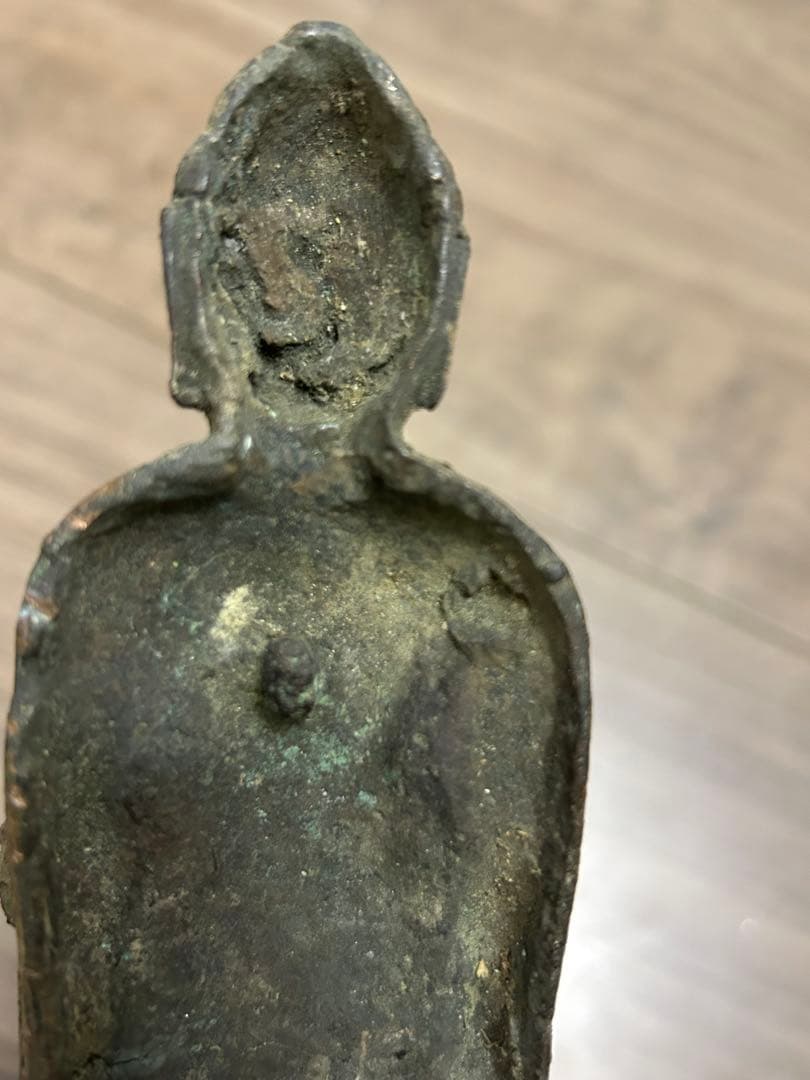 新羅金銅仏如来立像（統一新羅時代） 古銅製