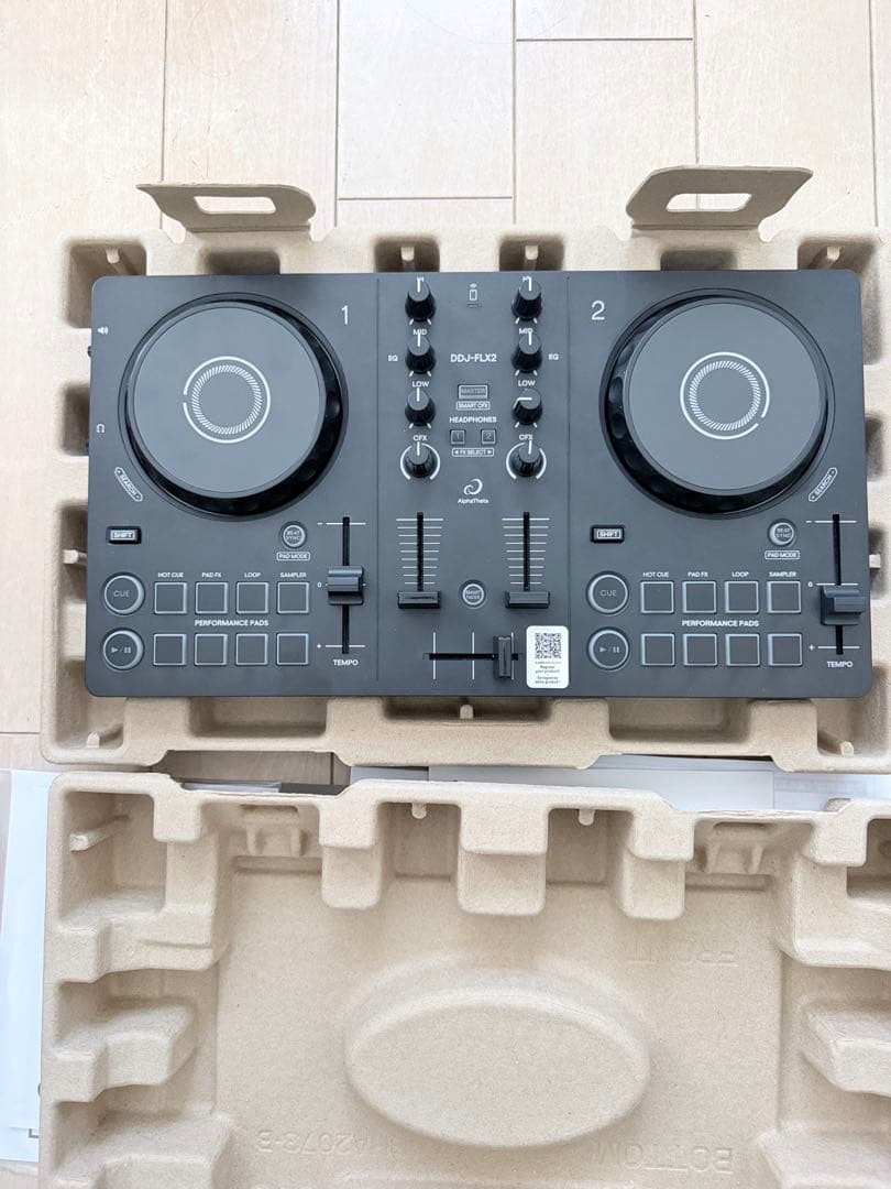 AlphaTheta DDJ-FLX2 DJコントローラー