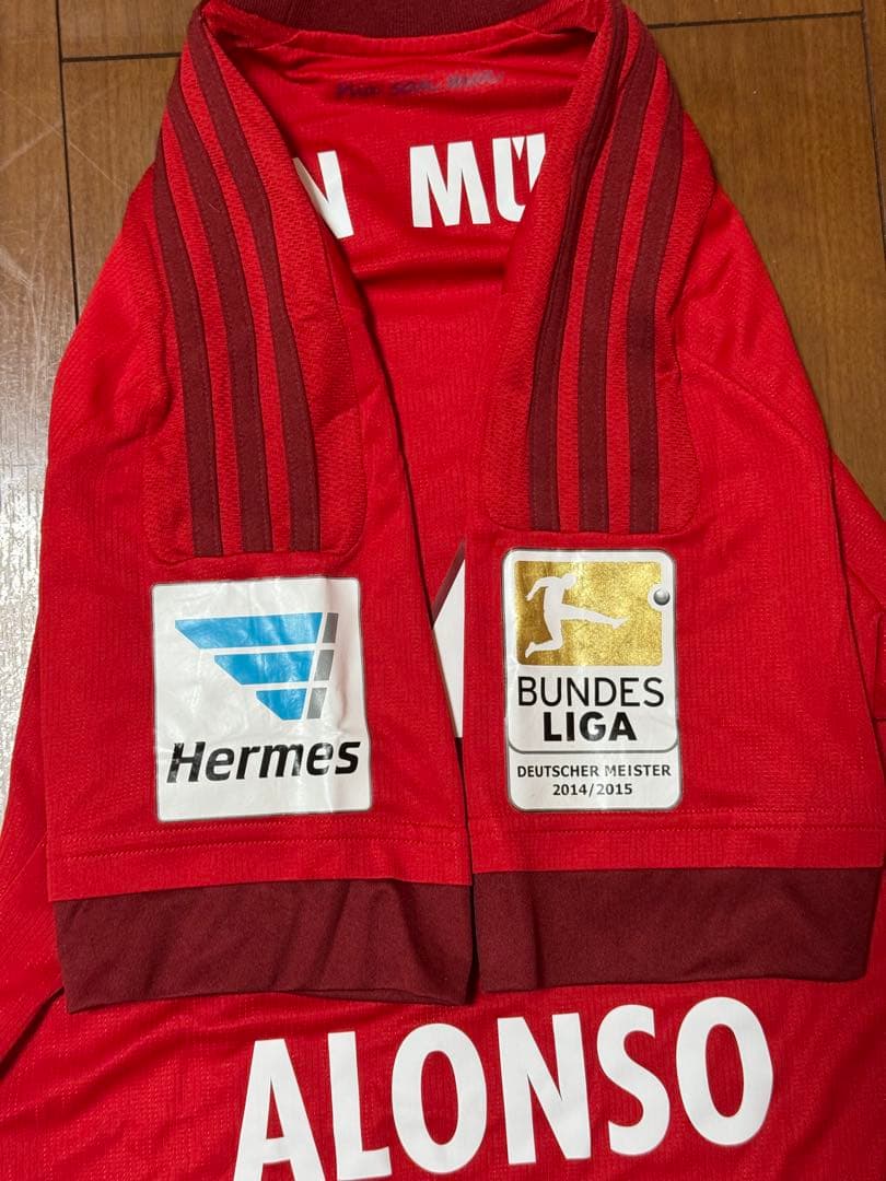 バイエルンミュンヘン(H) ユニフォーム　シャビアロンソ2015/2016