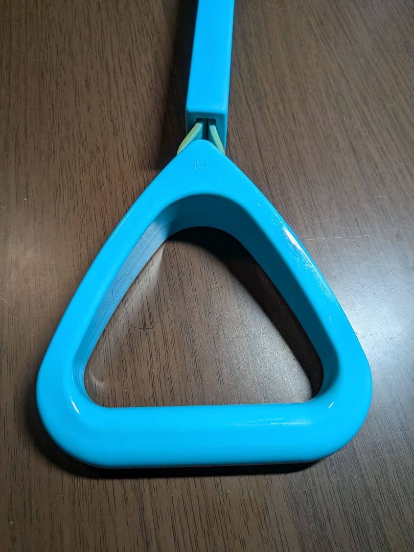 りんかい線　つり革　ブルー　長タイプ