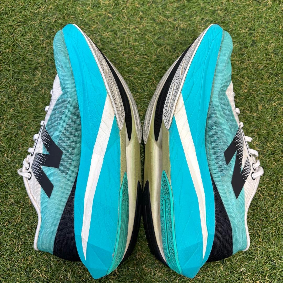 【即日発送】ニューバランス Fuelcell スーパーコンプエリートV4