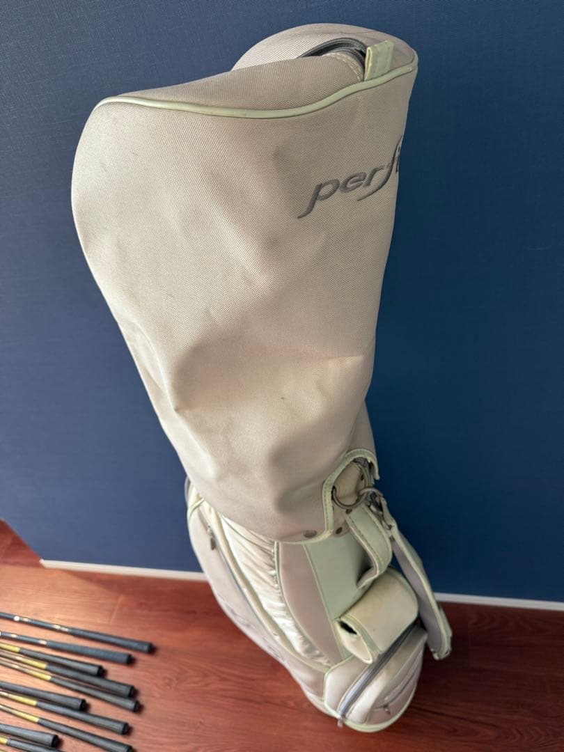 レディース ゴルフクラブセット PRGR＋ダイワ＋テーラーメイド バッグ付