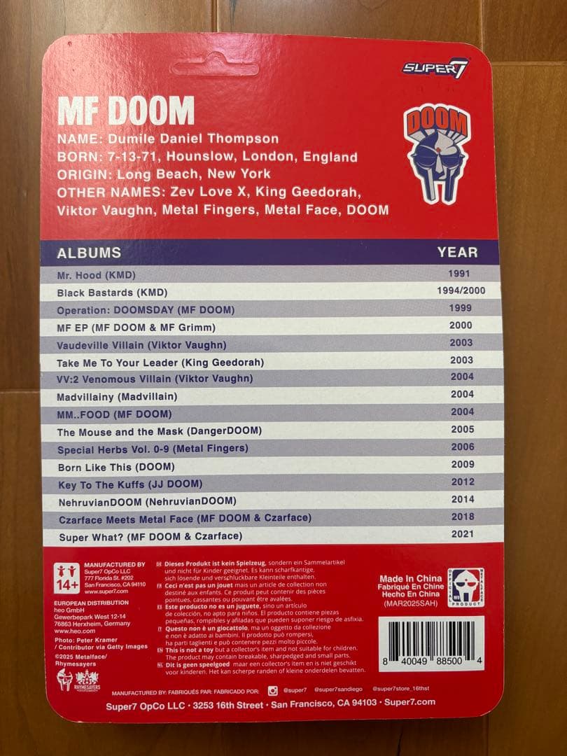 MF DOOM NYC SuperVillain ReAction フィギュア