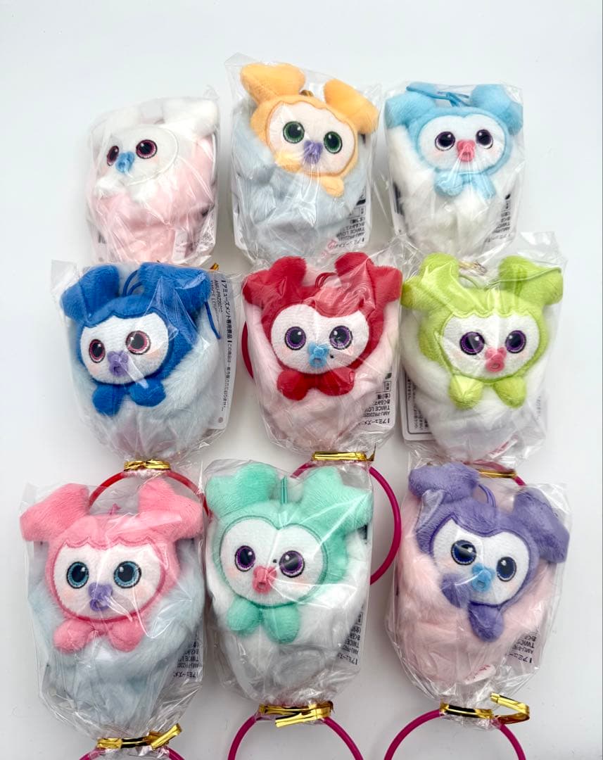 TWICE LOVERYS おくるみマスコット＆SANRIO gigo限定