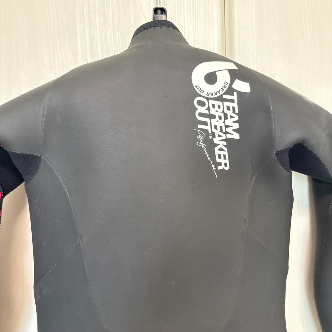 ウェットスーツ　オーダーメイド　レディース　ブレイカーアウト　ハンガー付き
