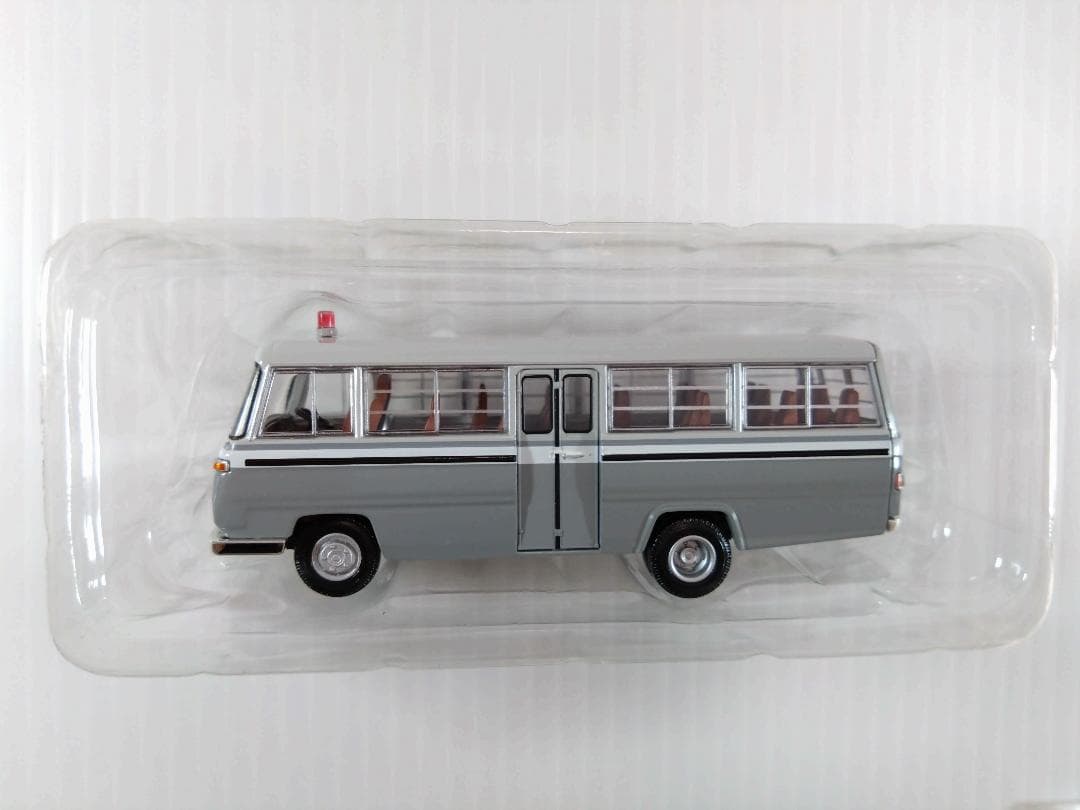 トミカリミテッドヴィンテージネオ LV-N52a ニッサン シビリアン 護送車