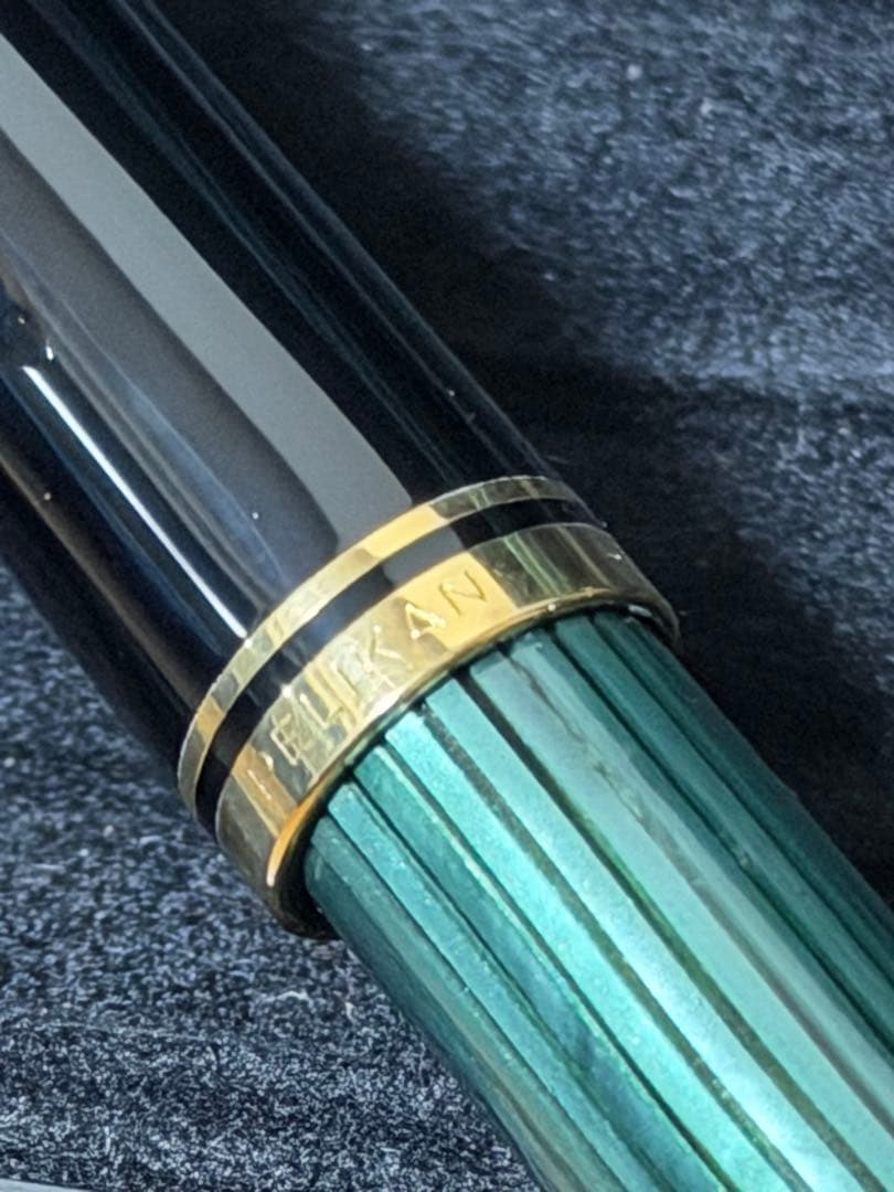 筆記確認&洗浄済　西ドイツ製　PF刻印　緑天冠　18c B ペリカン　万年筆