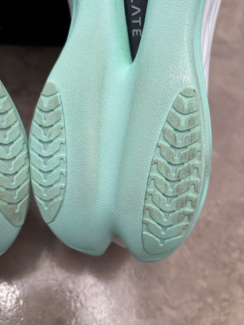 PUMA ディヴィエイトニトロエリート3 25.0