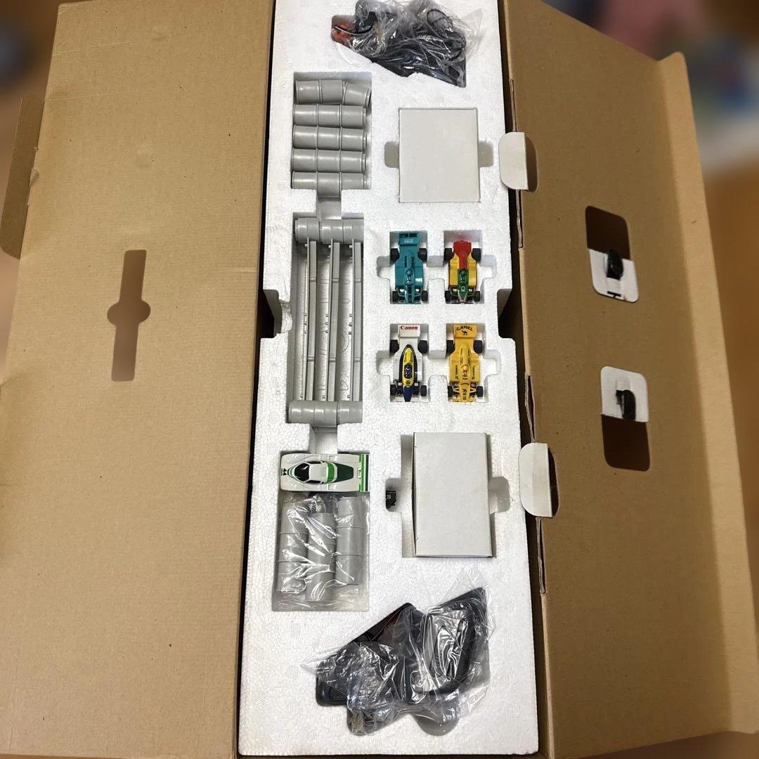 AFX HOスケール 4レーン鈴鹿サーキットセット XS-106