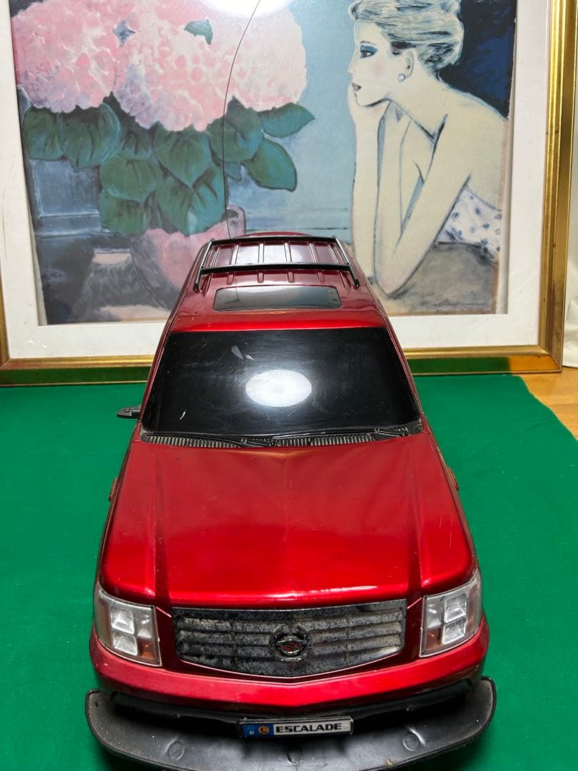 超巨大　キャデラックエスカレードの置物