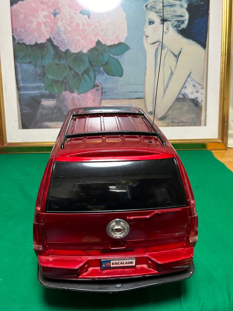 超巨大　キャデラックエスカレードの置物