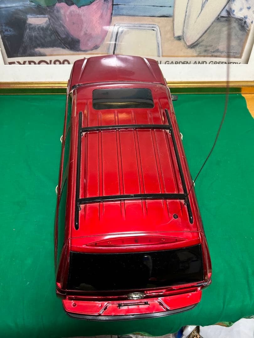 超巨大　キャデラックエスカレードの置物