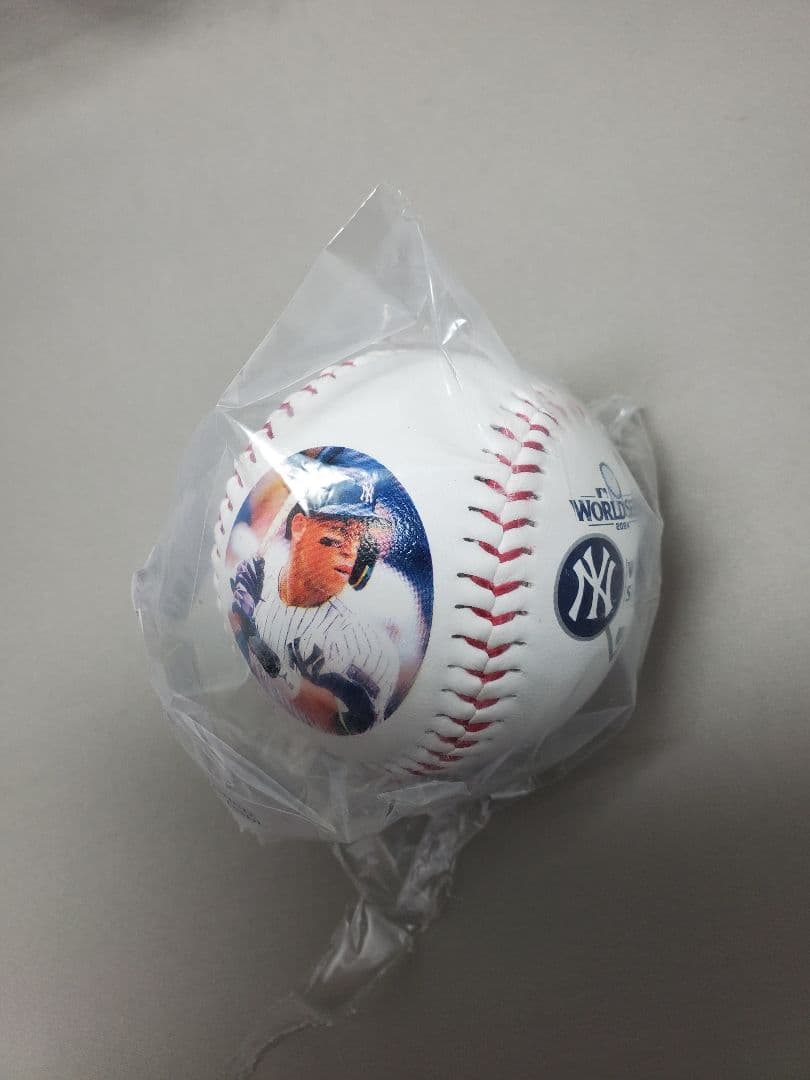 ワールドシリーズキャップ・ボール・冊子セット　ドジャースVSヤンキース 大谷翔平
