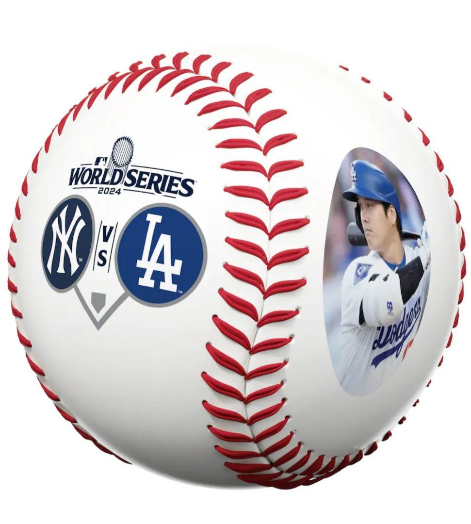 ワールドシリーズキャップ・ボール・冊子セット　ドジャースVSヤンキース 大谷翔平