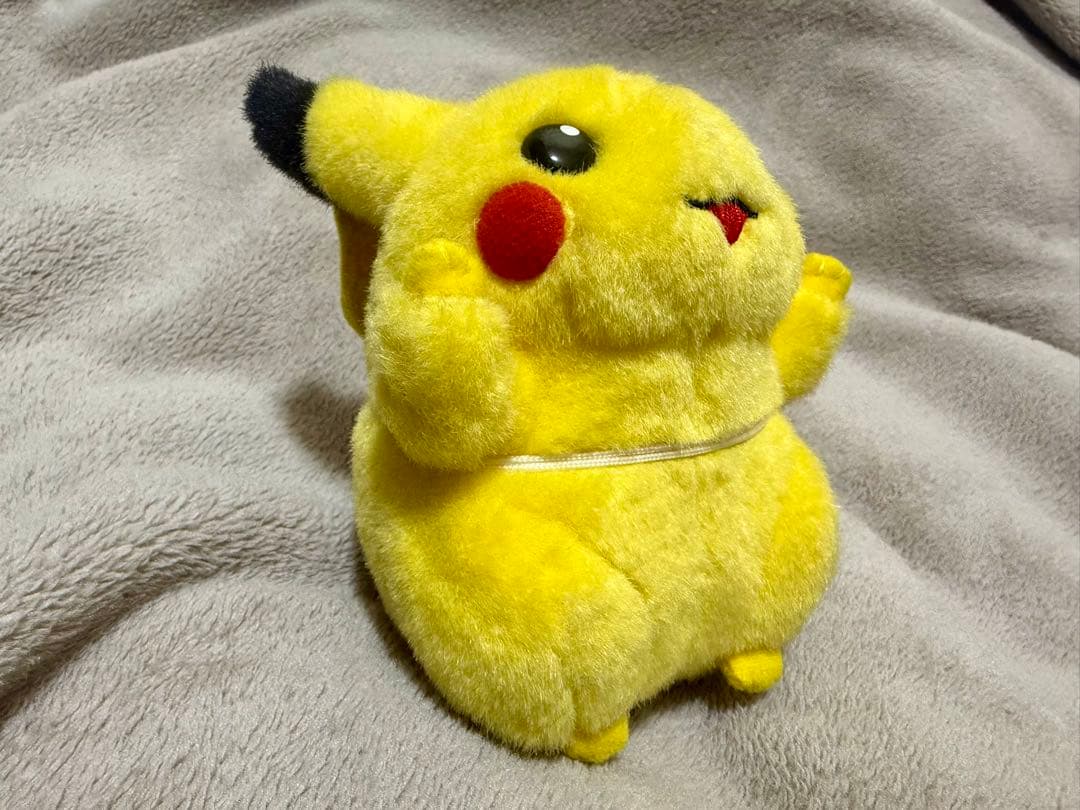 TOMY ピカチュウ そらとぶピカチュウ 初期 ぬいぐるみ