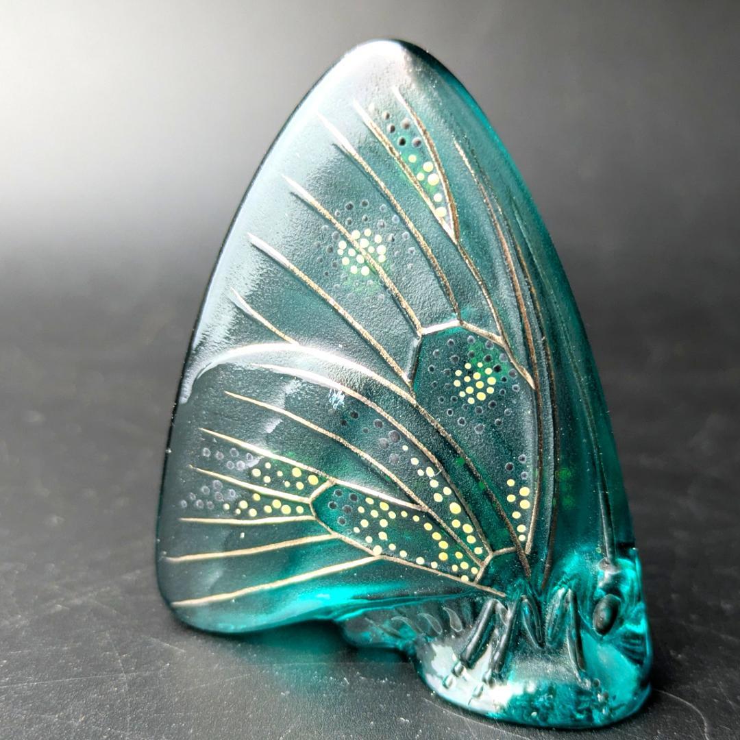 卓上芸術 ラリック 青ガラス彩色 パピヨン蝶オブジェ入手至難　精密エナメル