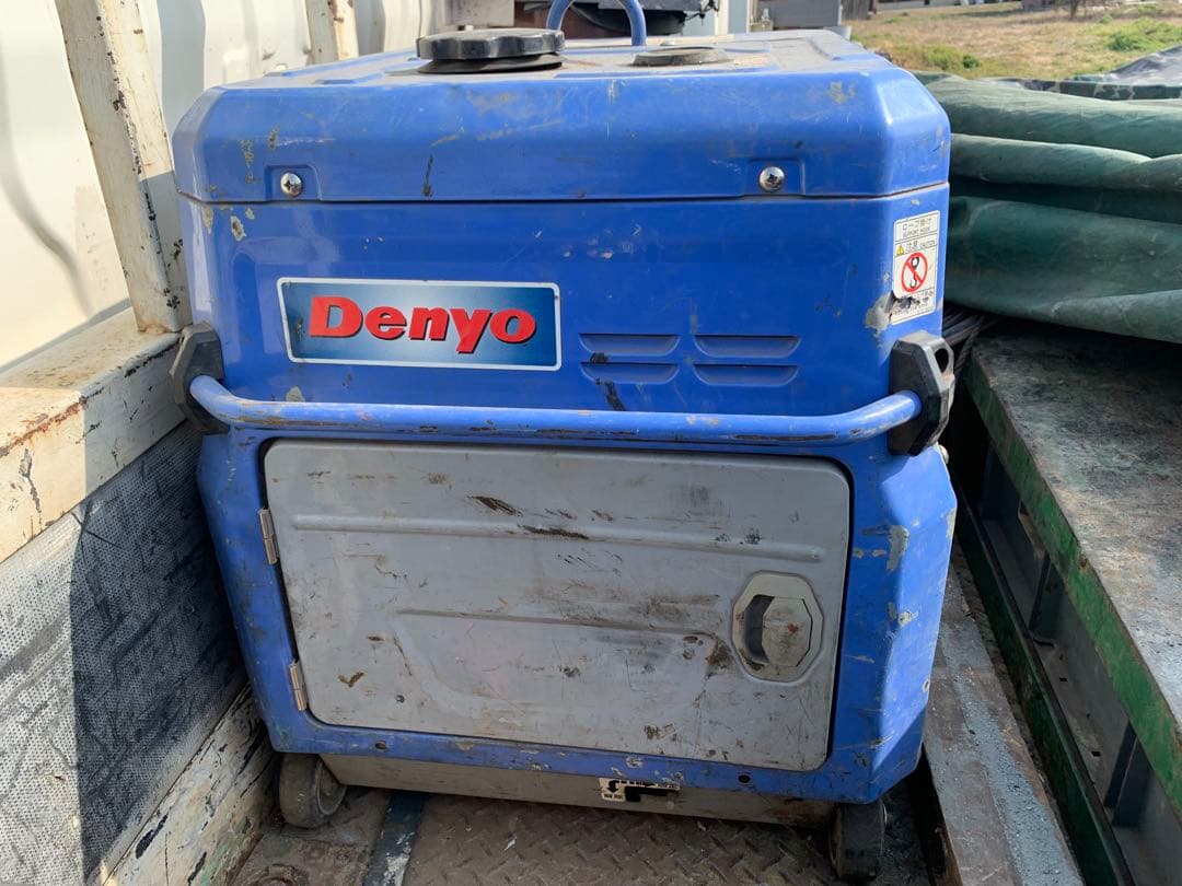 デンヨー　エンジンウェルダー　アーク溶接機　防音型エンジン溶接機