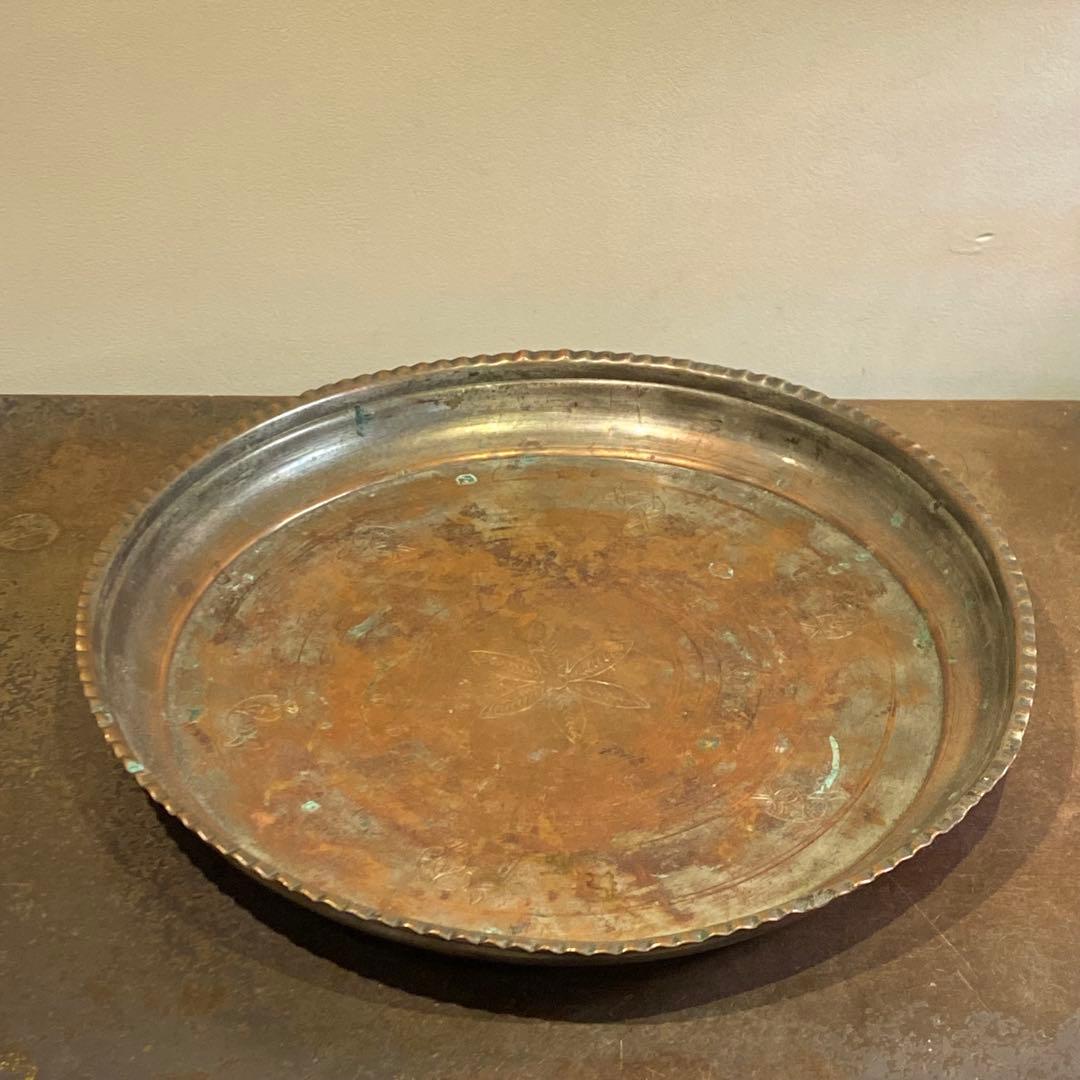 古い銅製のトレイ 錫メッキ 打ち出し アンティーク