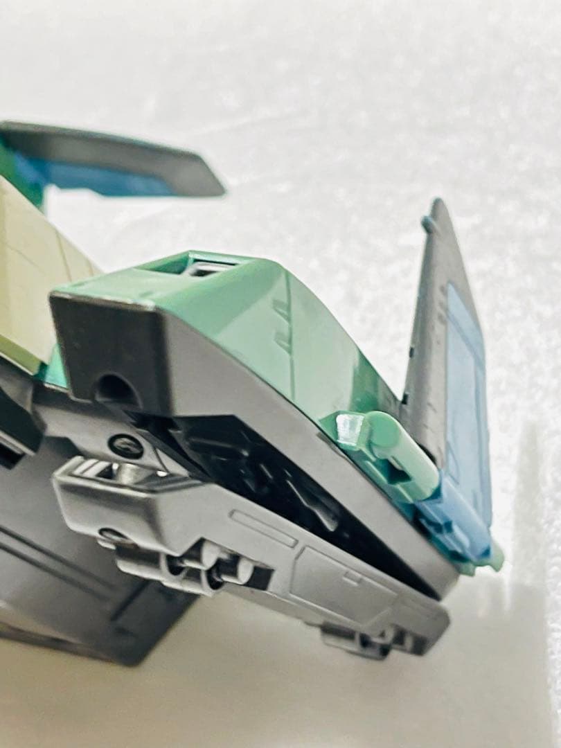 ウルトラマンガイア   戦闘機ピースキャリーとシグファイターEXのセット  中古