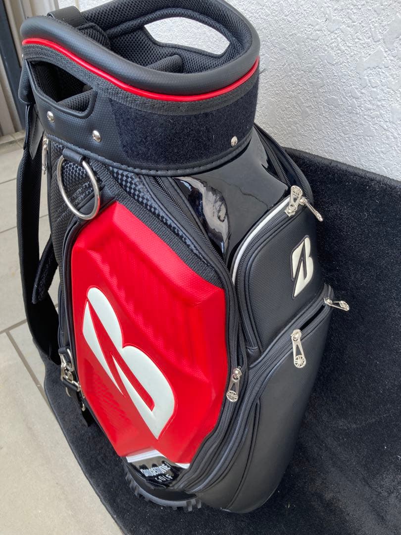 BRIDGESTONE キャディバッグ 黒/赤/カーボン調ツアーレプリカモデル