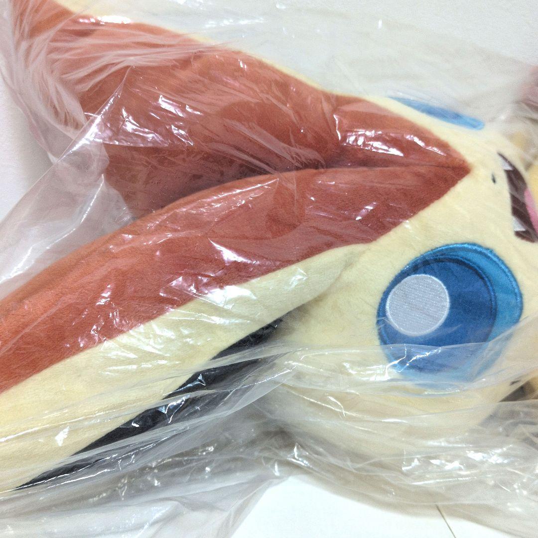 ポケモンセンター　ビクティニ　等身大　ぬいぐるみ　2011年　タグ付き