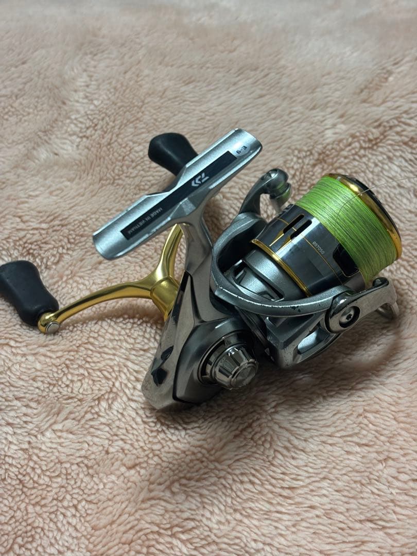 リール Daiwa LT 2500S-DH