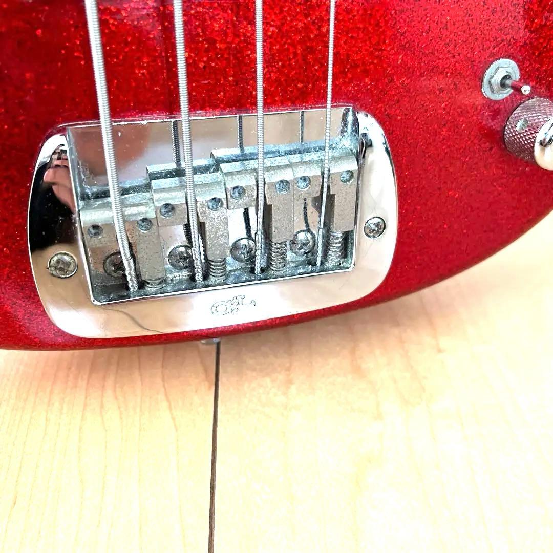 GTL-2000 BASS レッドエレキベース