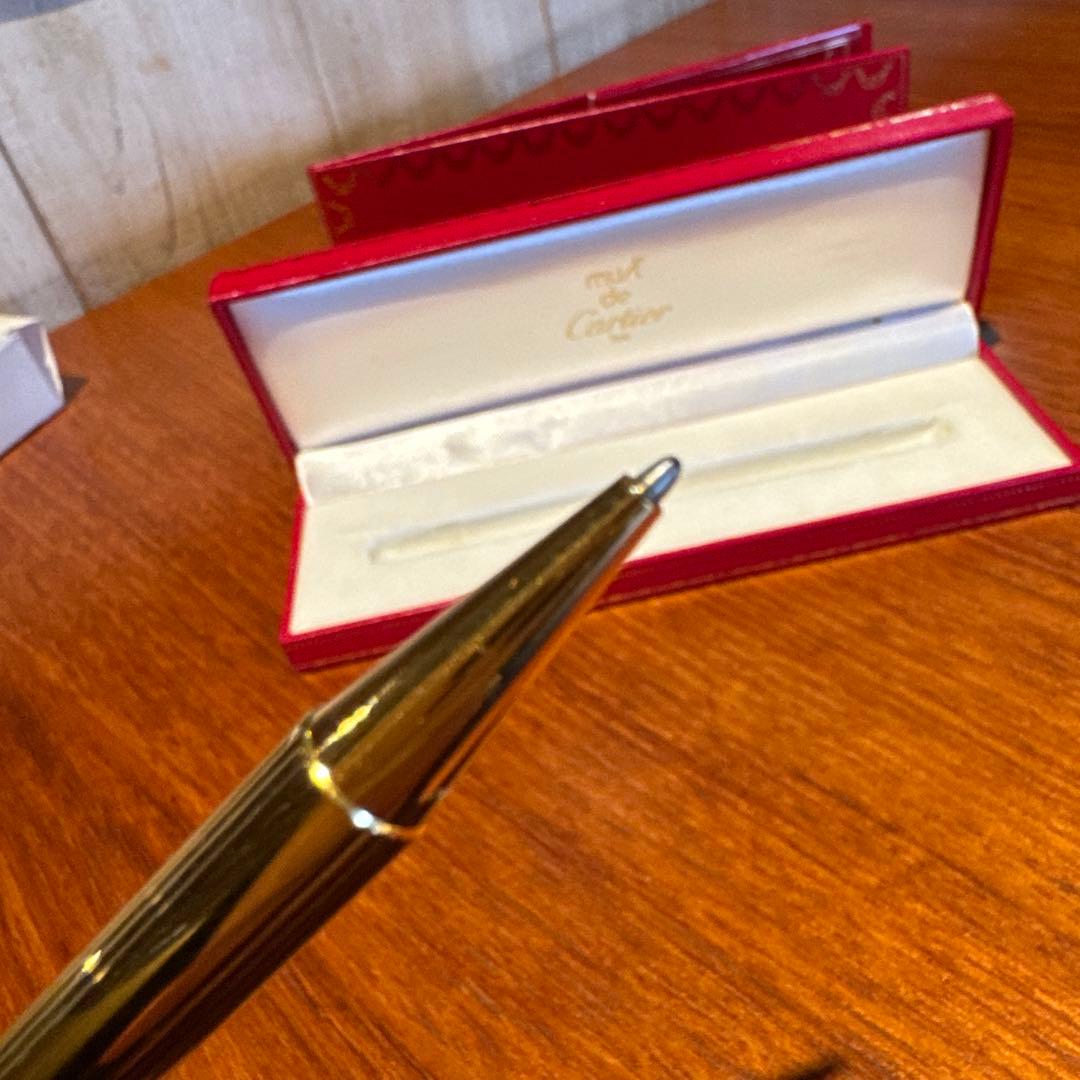 Must de Cartier ゴールドボールペン