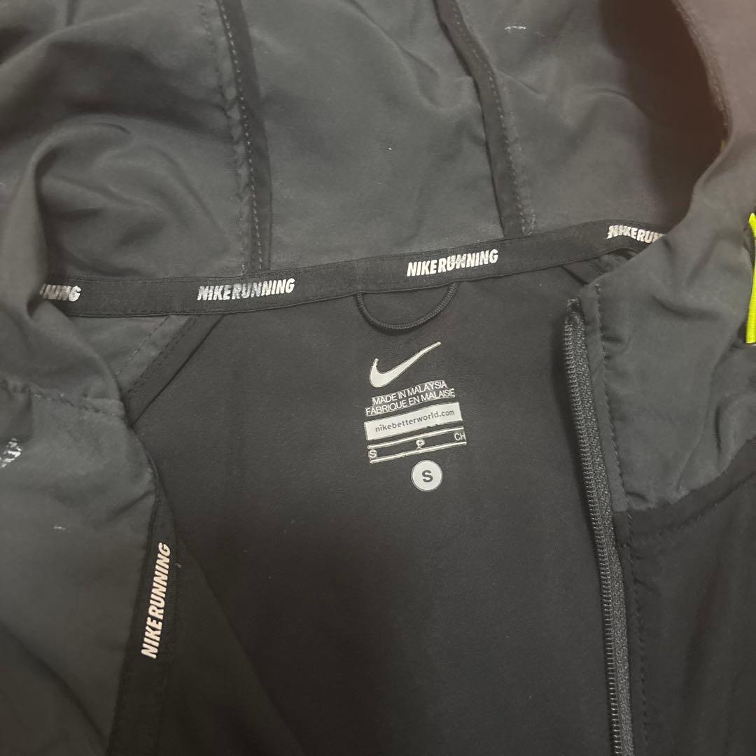 Nike Running フード付き　ナイロンベスト　ドローコード