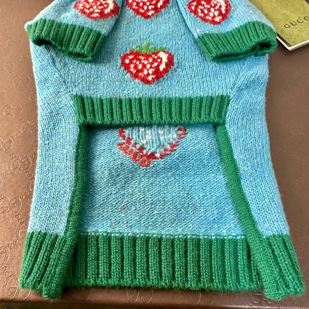 GUCCI グッチ 犬 ペット用 ニット セーター イチゴ柄 XSサイズ