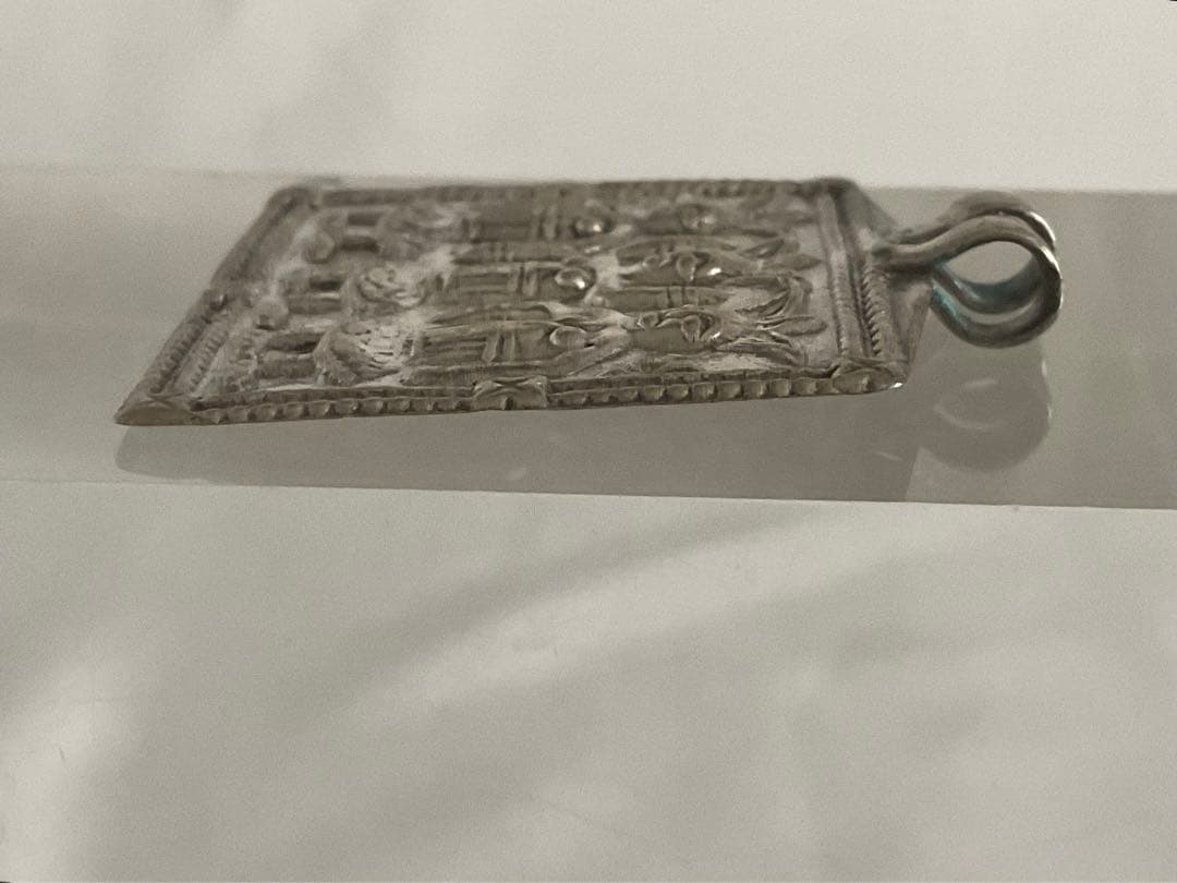 ☆ヴィンテージ！スリランカ銀細工「セレンディップ三人の王子」ペンダントヘッド②