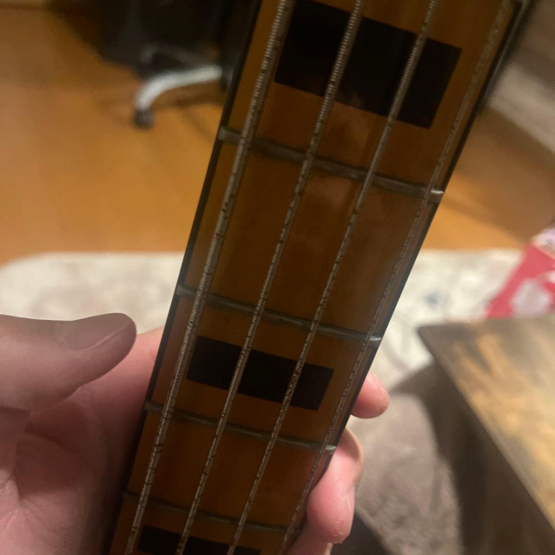 な*じ様 Squier ベース ナチュラルウッド 4弦