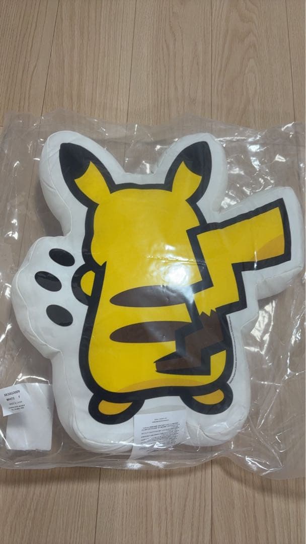 【激レア】HUMAN MADEポケモン クッション ピカチュウ