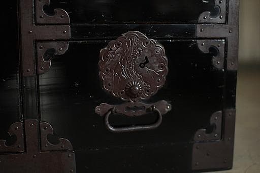 綺麗な丸金具庄内箪笥　抽斗4杯　タンス　収納　古家具　古民家　時代家具