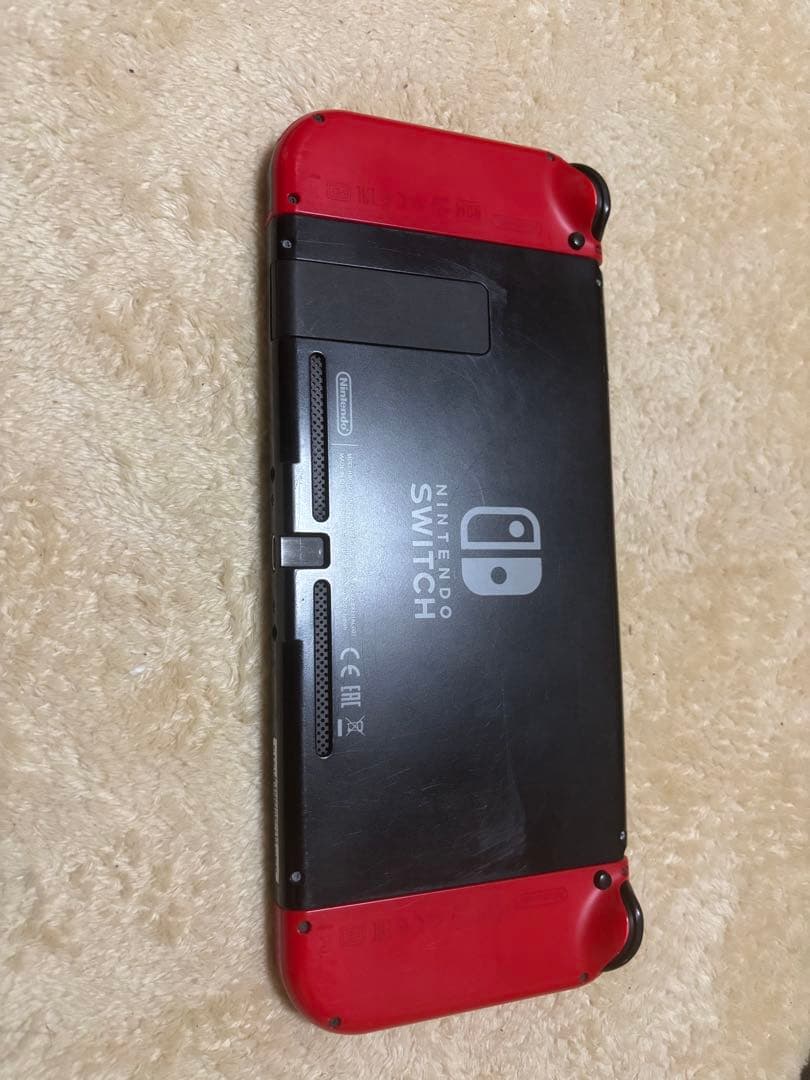 Nintendo Switch マリオレッド