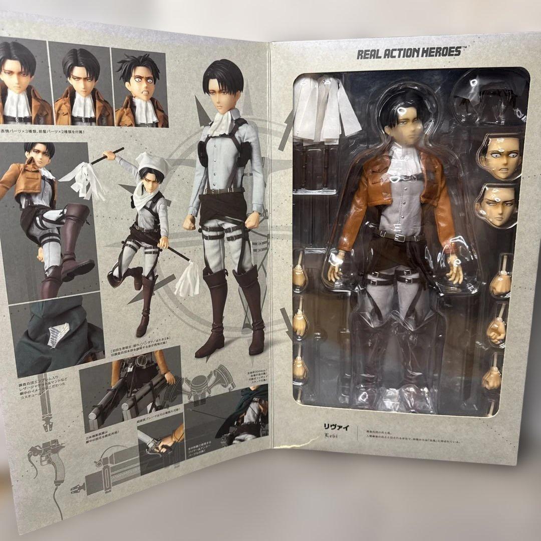 【リヴァイ】進撃の巨人 メディコム・トイ（初回生産限定仕様）