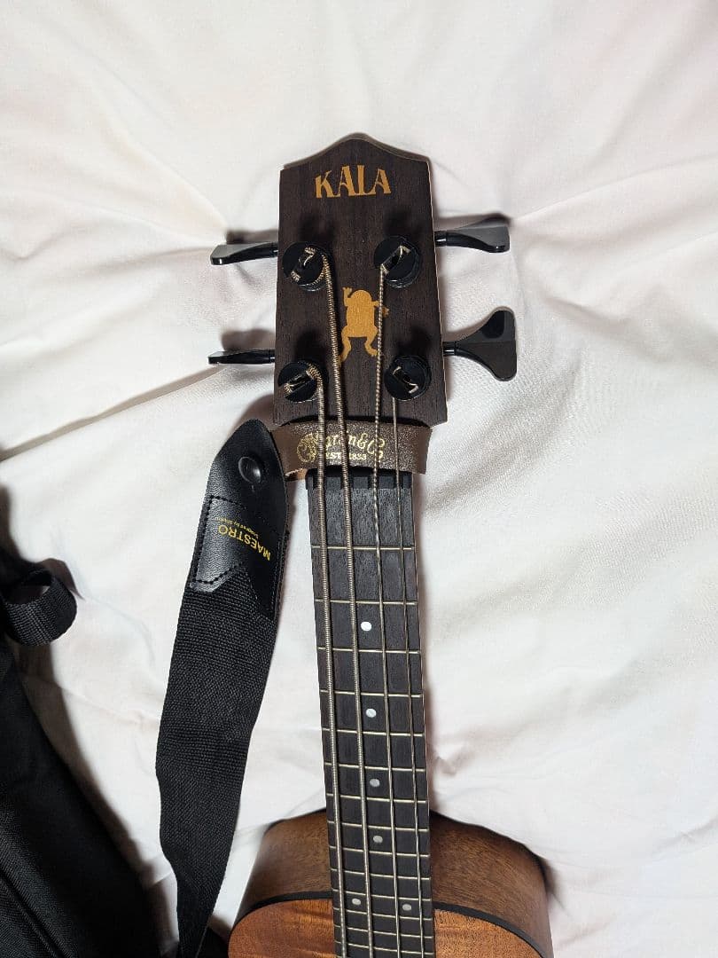 Kala UBASS EM-FSRW カラ ウクレレベース