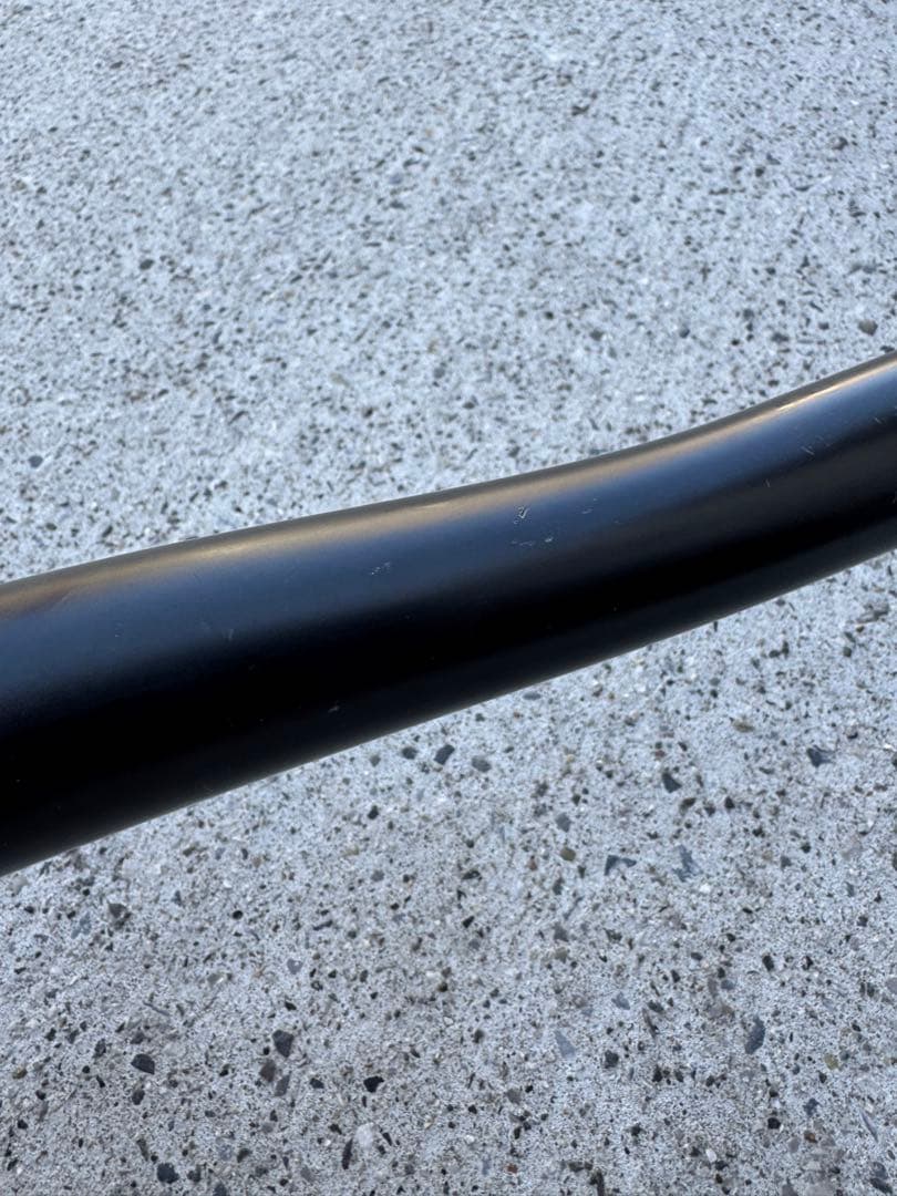 THOMSON CARBON RISER BAR trail 31.8 カット済