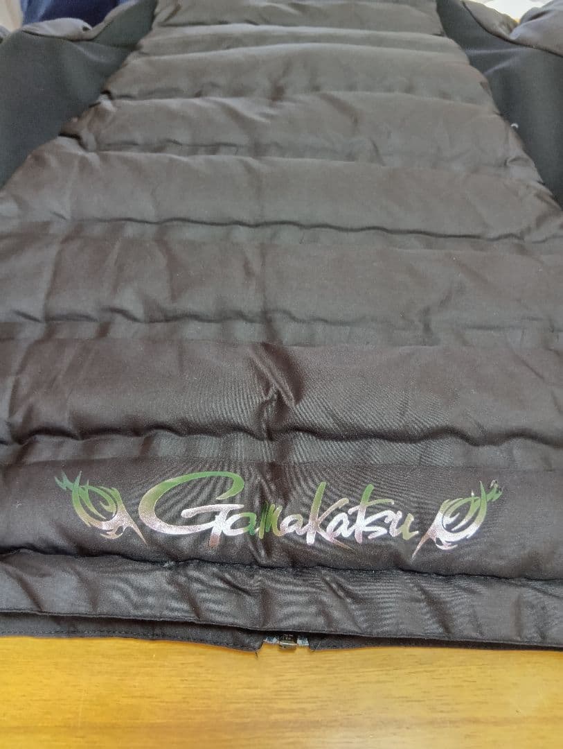 がまかつ　防寒着 ダウンジャケット 軽い、あったかい カッコ良い防寒着